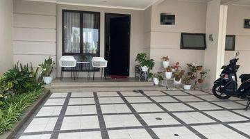 Gambar 3 Rumah 2 Lantai Futuristik Semi Furnished SHM di Podomoro Park Bandung, Bandung