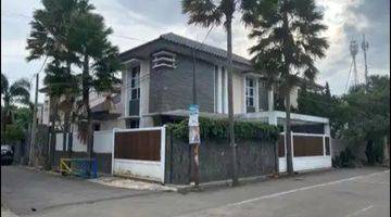 Gambar 1 Rumah Mewah 2 Lantai Bagus Furnished SHM di Antapani, Bandung