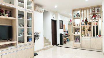 Gambar 1 Rumah di Cluster Asia Boulevard Green Lake City Full Furnished