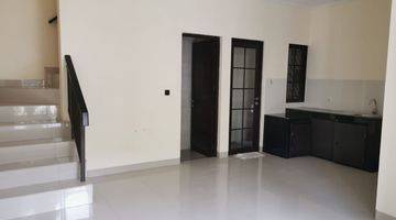Gambar 1 Rumah 2 Lantai di Green Village Cipondoh Tangerang