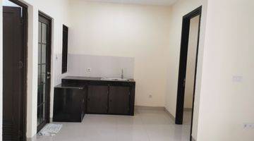 Gambar 4 Rumah 2 Lantai di Green Village Cipondoh Tangerang