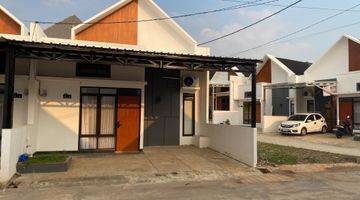 Gambar 1 Rumah hook SHM semi furnice dekat KRL Citayam