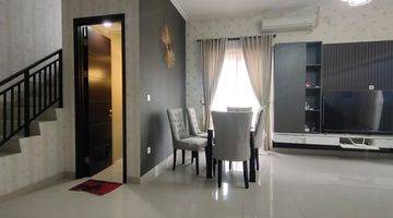 Gambar 4 DiJual Rumah Mewah Cempaka Putih Dekat Pusat Kuliner Taman Solo