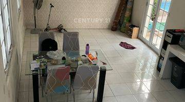 Gambar 3 Rumah Modern Kualitas Baik Siap Huni Di Vanya Park BSD SC15304