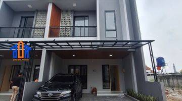 Gambar 2 Rumah 2 Lantai Furnished Dekat Tol Cinere Depok