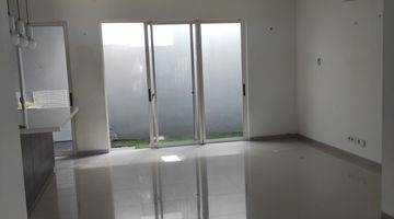 Gambar 2 Sewa Rumah Di Graha Natura, Surabaya
luas 105m2 Semi Furnished