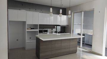 Gambar 3 Sewa Rumah Di Graha Natura, Surabaya
luas 105m2 Semi Furnished