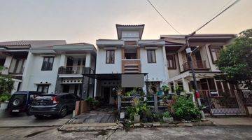 Gambar 1 Rumah Depan Taman Dalam Cluster di Buaran Jakarta Timur