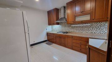 Gambar 3 Essence Darmawangsa The Spacey 3BR Unfurnished Apartment 