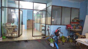 Gambar 3 Di jual rumah 2 lt bisa buat tinggal/kantor/dagang hadap jln boulevard lokasi strategis daerah menceng