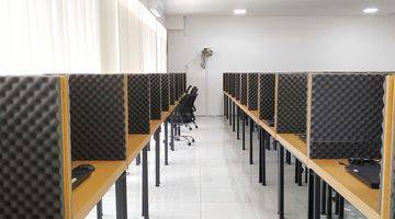 Gambar 4 Office Space Kapasitas 40pax Cocok Untuk Call Center Full Furnish