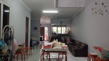 Gambar 4 Rumah Asri Terawat 2 Lantai Semi Furnished Siap Huni di Batununggal Bandung