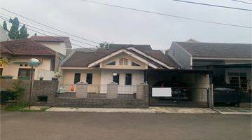 Gambar 1  Rumah Semi Furnished Bagus SHM - Sertifikat Hak Milik di Bumi serpong damai griya loka, Serpong