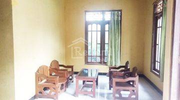 Gambar 2 Rumah di Wringingintung, Batang Si Me 6154 