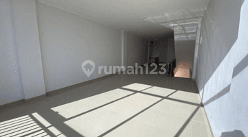 Gambar 5 Ruko Golf Island 4 Lantai Ukuran 4,5x15 Unfurnished