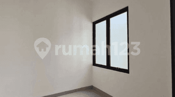 Gambar 4 Rumah Denver 2 Lantai Ukuran 8x15 Unfurnished 