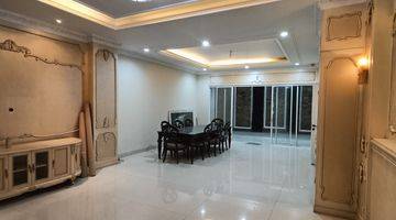 Gambar 5 Rumah Mediterania Boulevard 2 Lantai Luas 263m Semi Furnished