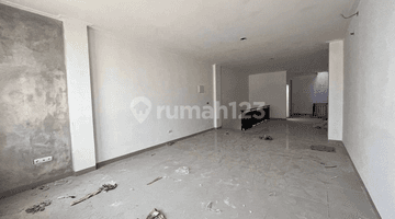 Gambar 5 Disewakan Ruko Osaka Gandeng 4 Ukuran 4,5x15 Unfurnished