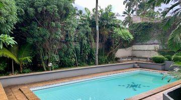 kolam renang rumah jl kemang v buntu