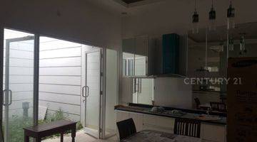 Gambar 3 Rumah 2 Lantai Semi Furnished Di Taman Cipto