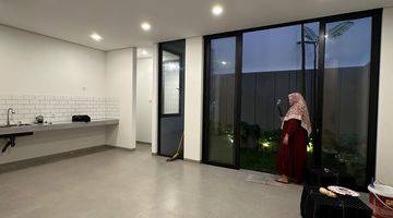 Gambar 5 Rumah Mewah Minimalis Modern Dekat Ugm