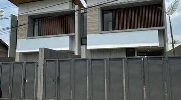 Gambar 2 Rumah Mewah Minimalis Modern Dekat Uii 