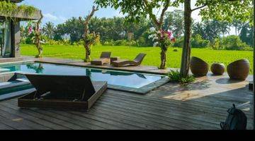 Gambar 2 Rice Fields Luxury Villa 