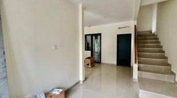 Gambar 4 Rumah 3 Kamar 4 Ac Ada Attic Room Di Leonora  Gs-No Cobroke