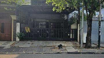 Gambar 1 Rumah 2 Lantai Tanjung Duren Pinggir Jalan Jakarta Barat