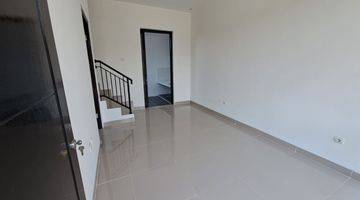 ruang tamu rumah siap huni selangkah dr