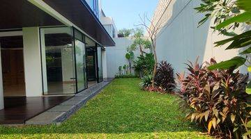 Gambar 2 Dijual Rumah Mewah 2 Lantai Kemang Tropical Modern