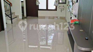 Gambar 3 Rumah Baru Unfurnished SHM di Kelapa Dua, Depok