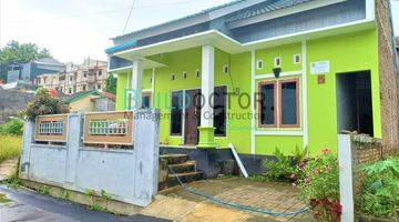tampak depan dijual rumah shm free wifi