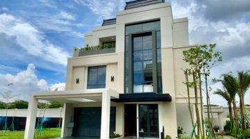 Gambar 2 Rumah Mewah American Style 3 Lantai BSD City