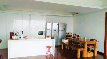 Gambar 1 Apartment Kemang Village 2 BR Furnished Pet Friendly Private Lift