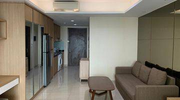 Gambar 4 Studio Apartment Kemang Village Fully Furnished Balcony