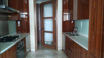 Gambar 3 Botanica Apartement 2 BR Fully Furnished High Floor For Rent