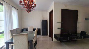 Gambar 3 Rumah 2 Lantai furnished di Icon 