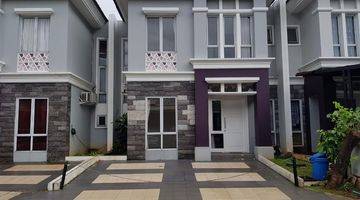 Gambar 1 Rumah 2 Lantai dekat SMS  furnished di Bohemia 