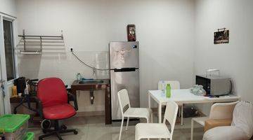 Gambar 1 Rumah 2 Lantai Furnished Baru Dicat di Samara, Tangerang