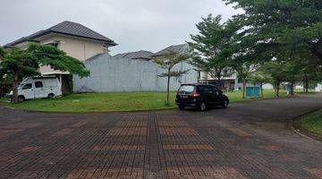 Gambar 3 Kaveling Hook, 260 M2, Hadap Utara Dan Timur, di Cluster Eminent.