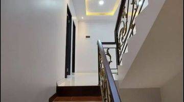foto lainnya rumah 3 lantai nuansa bali