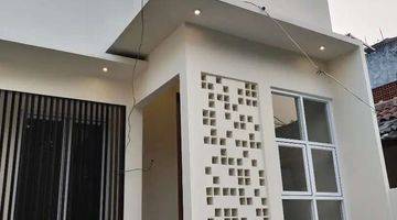 foto lainnya rumah baru 2 lantai hadap