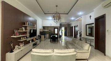 Gambar 3 Dijual Cepat Rumah 2 Lantai Siap Huni Full Furnish di Tomang, Jakarta Barat