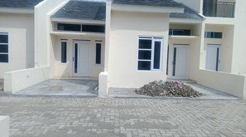 tampak depan rumah baru modern minimalis bojongsoang