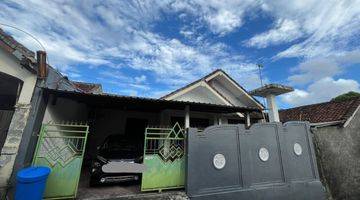 Gambar 1 Rumah Pribadi Perumahan One Gate System Sading