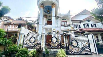 Gambar 1 Dijual Rumah Modern Classic di Camar Bintaro