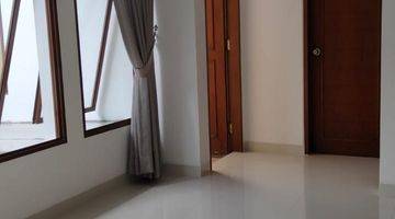 Gambar 5 Disewakan Rumah Siap Huni Di Emerald Town House Bintaro Sektor 9