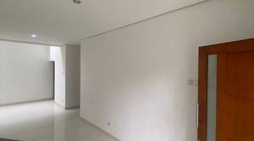 Gambar 1 Disewakan Rumah Siap Huni Di Emerald Town House Bintaro Sektor 9