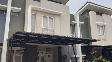 Gambar 1 Rumah gaya modern di kawasan elit Symphonia Summarecon Gading Serpong Rumah di Symphonia Gading Serpong 2 Lantai Lainnya Bagus Selatan